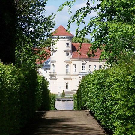 Marstall Im Schlosspark Rheinsberg Exterior foto
