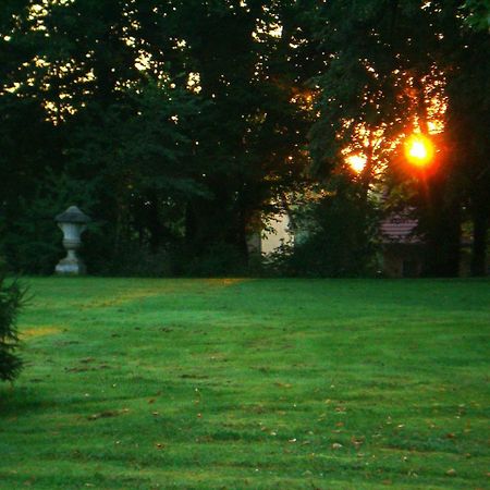 Marstall Im Schlosspark Rheinsberg Exterior foto